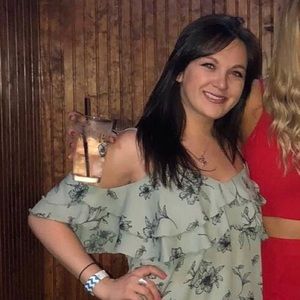 Meet your Posher, Dana